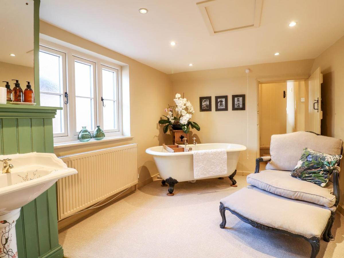Bluebell Cottage Rugeley Bagian luar foto