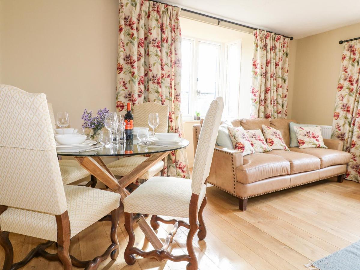 Bluebell Cottage Rugeley Bagian luar foto
