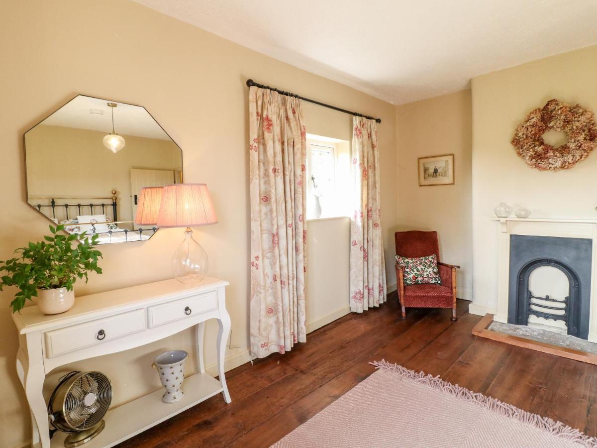 Bluebell Cottage Rugeley Bagian luar foto